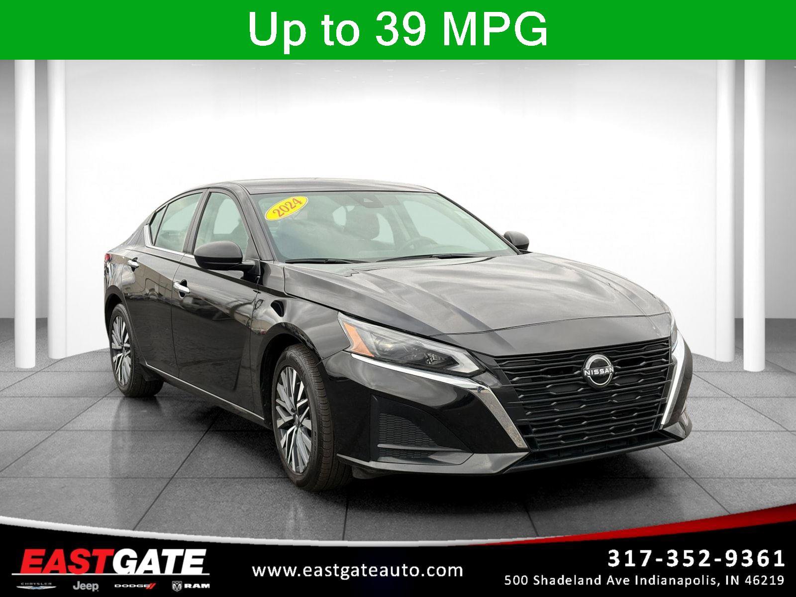Used 2024 Nissan Altima 2.5 SV image 1