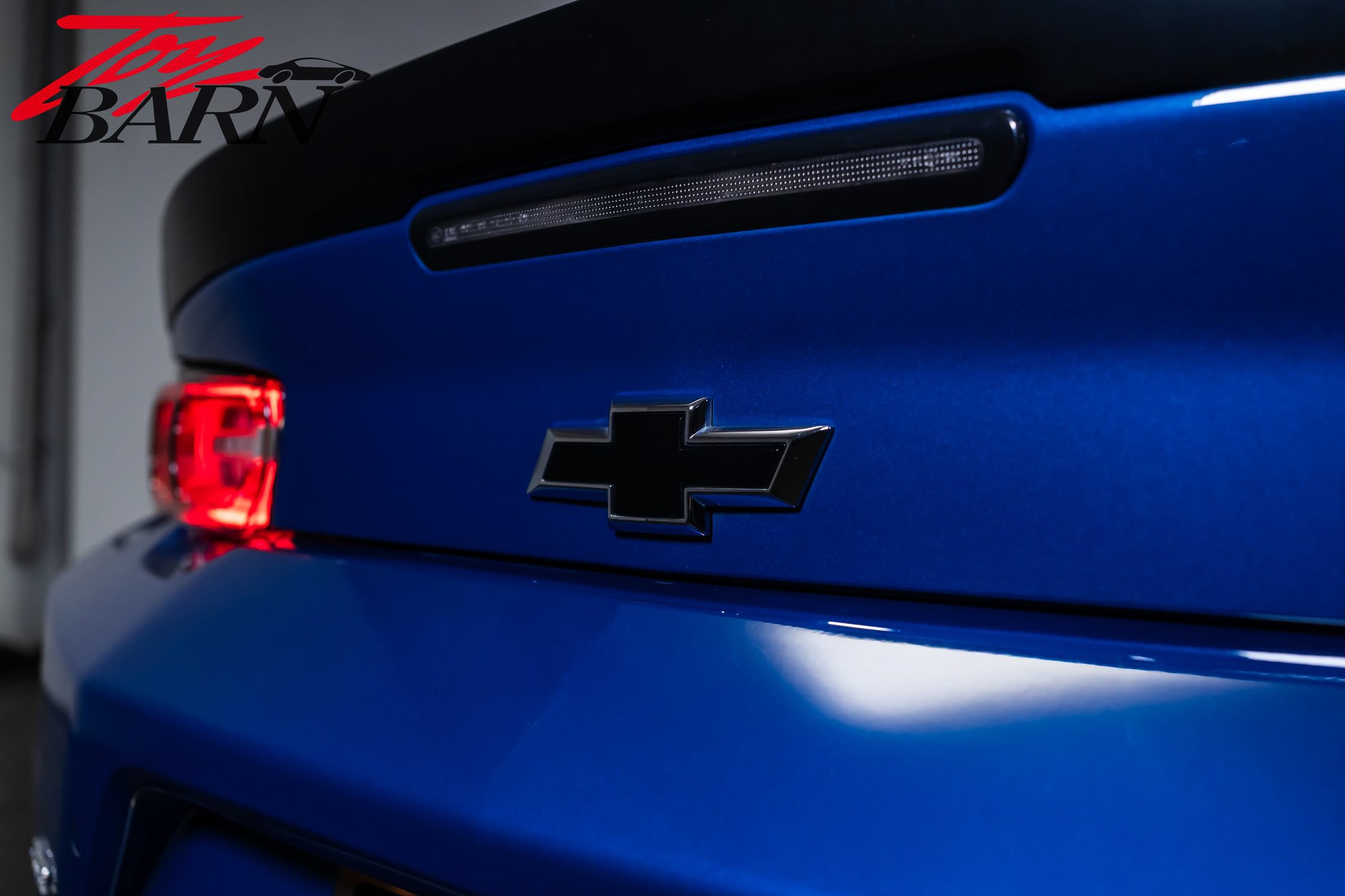 Used 2021 Chevrolet Camaro SS RWD image 12