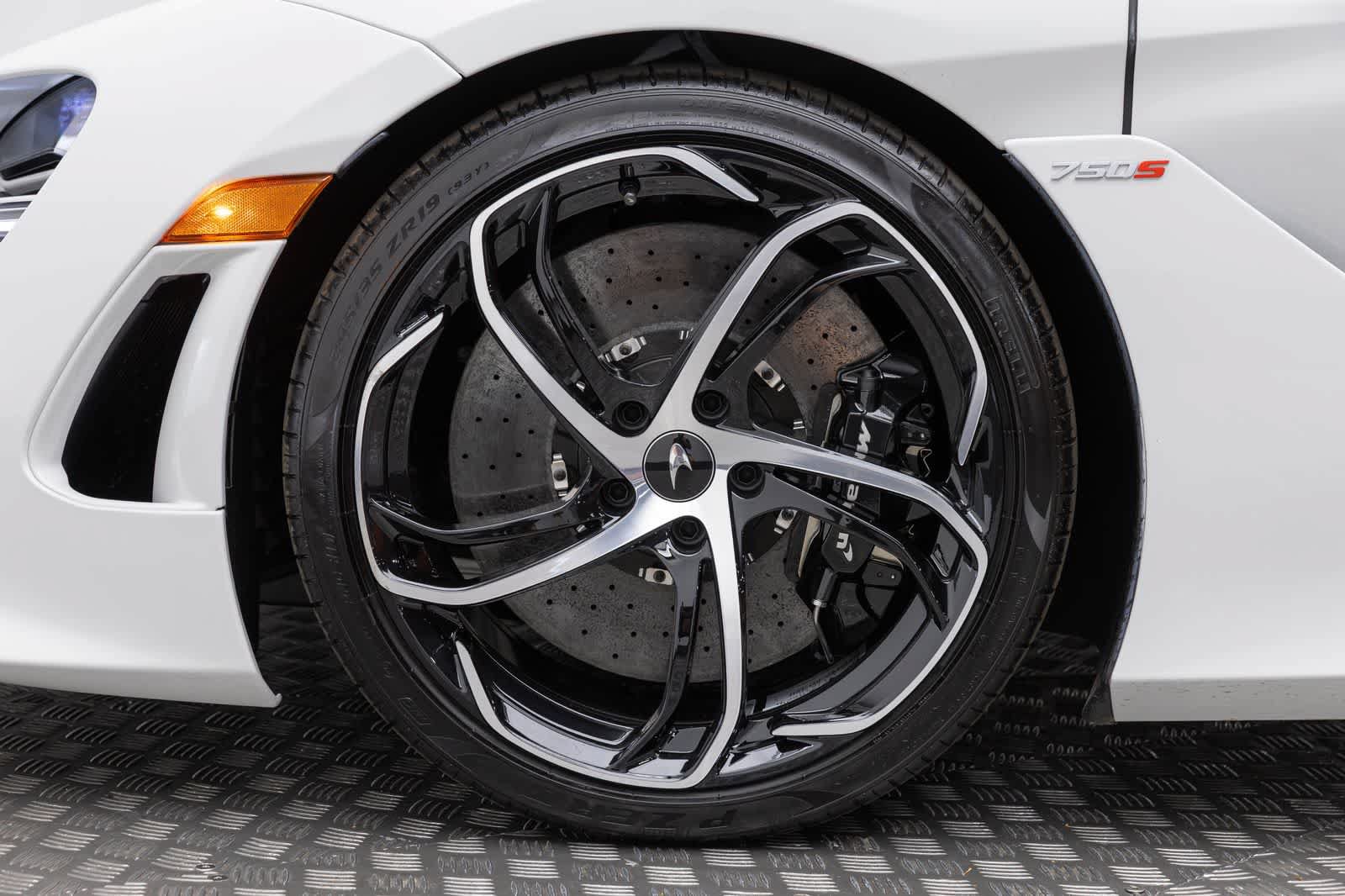 New 2027 McLaren 750S Spider RWD image 8