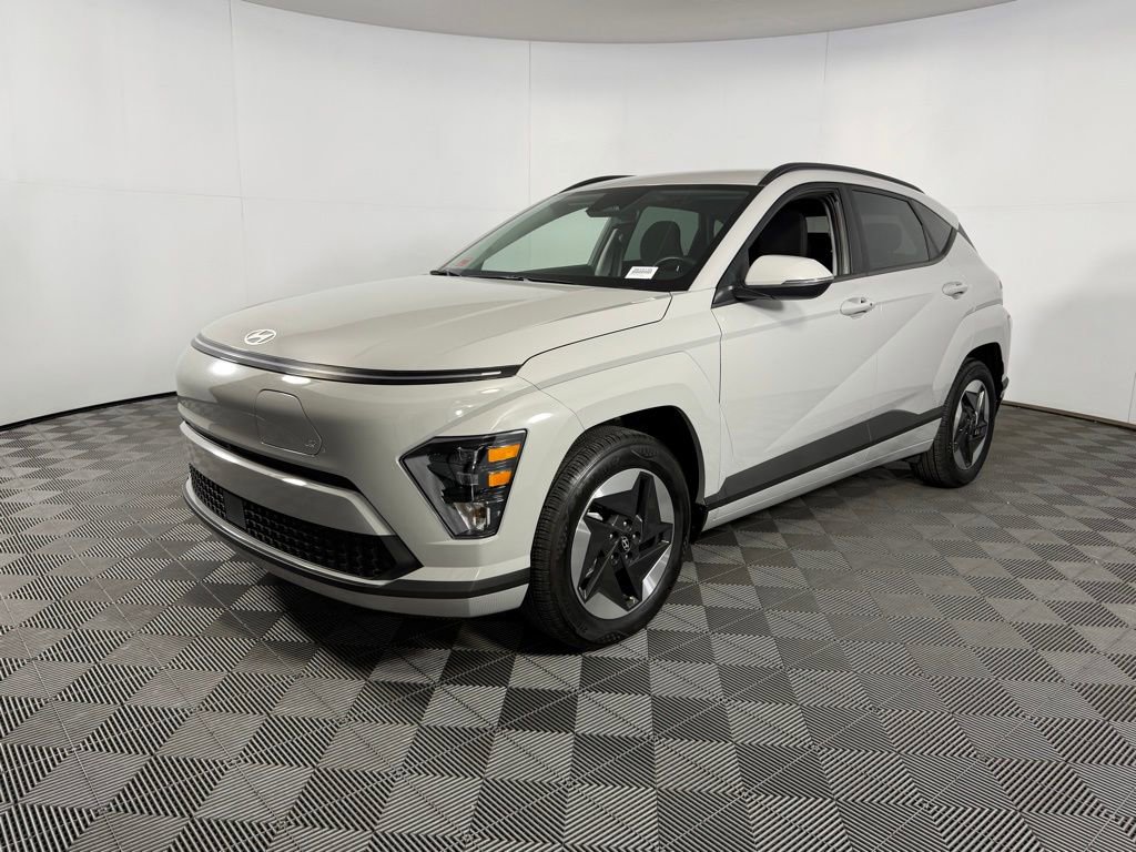 Used 2024 Hyundai Kona SEL image 3