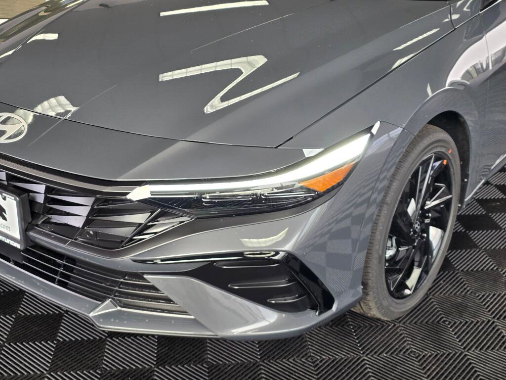 New 2026 Hyundai Elantra SEL Sport image 10
