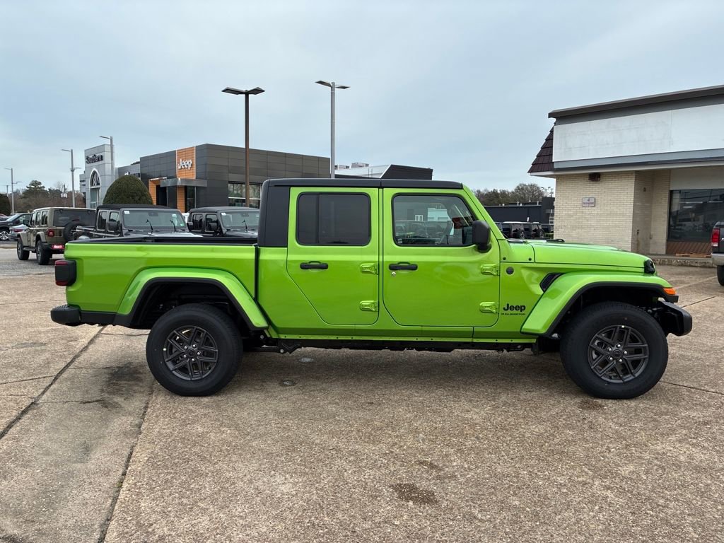 New 2026 Jeep Gladiator Sport AWD/4WD image 7