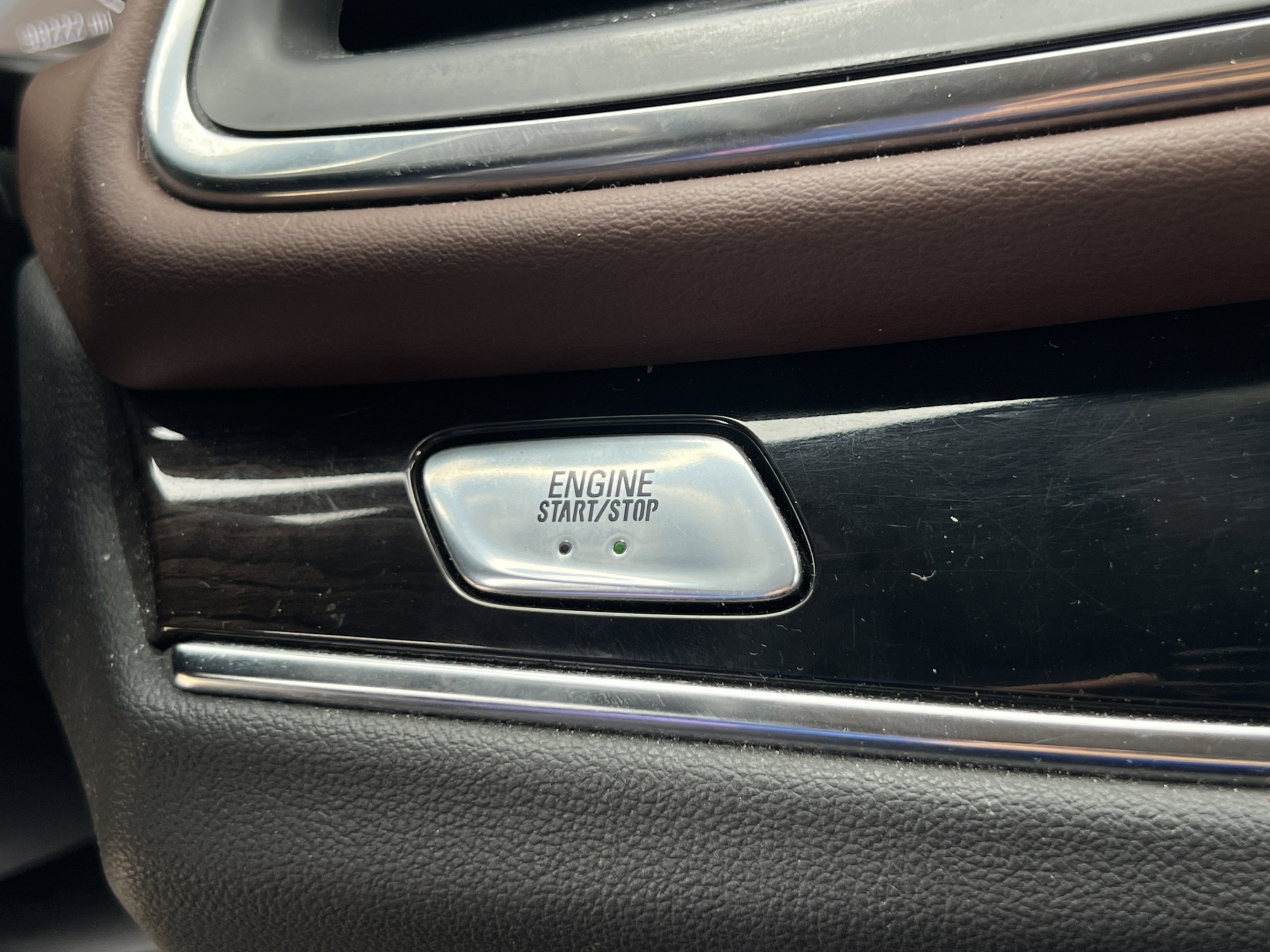 Used 2018 Buick Enclave Avenir w/ Avenir Technology Package AWD/4WD image 20