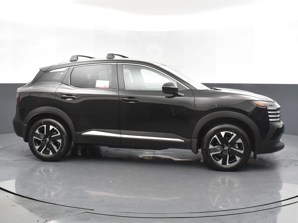 New 2026 Nissan Kicks SV w/ SV Premium Package image 4