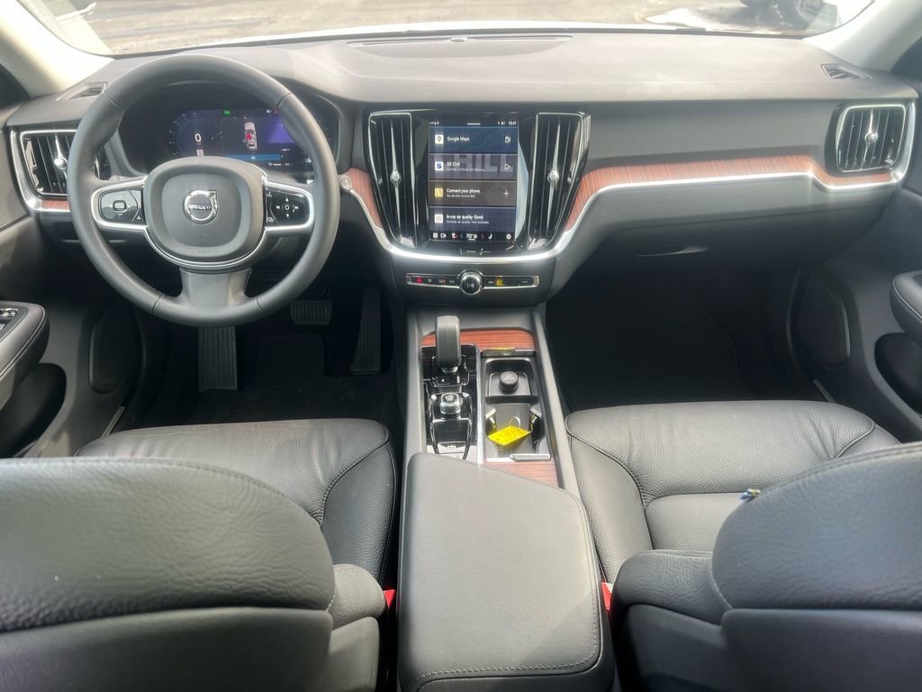 Certified 2025 Volvo V60 B5 Cross Country Plus AWD/4WD image 26
