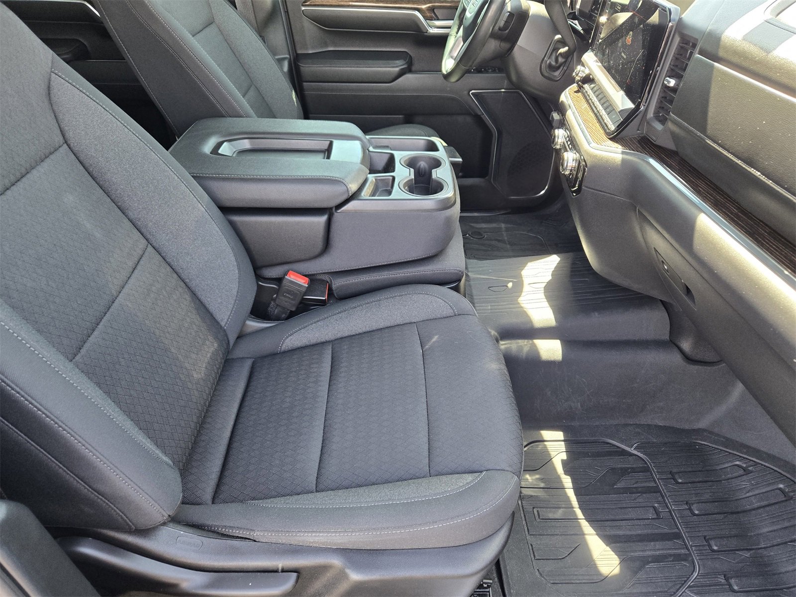 Used 2023 GMC Sierra 1500 SLE image 12