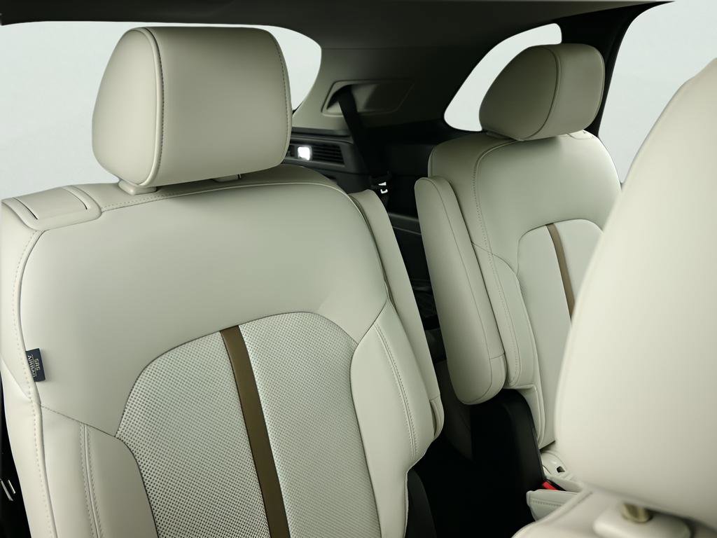 New 2026 MAZDA CX-90 Plug-In Hybrid w/ Premium Plus image 7