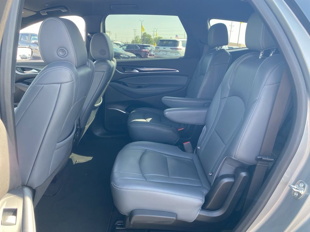 Used 2024 Buick Enclave Premium image 26