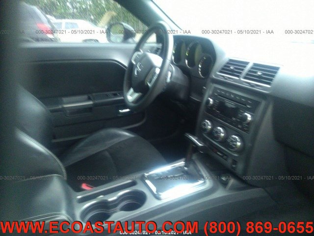 Used 2014 Dodge Challenger R/T Plus RWD image 7