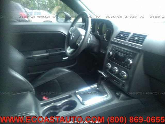 Used 2014 Dodge Challenger R/T Plus RWD image 7