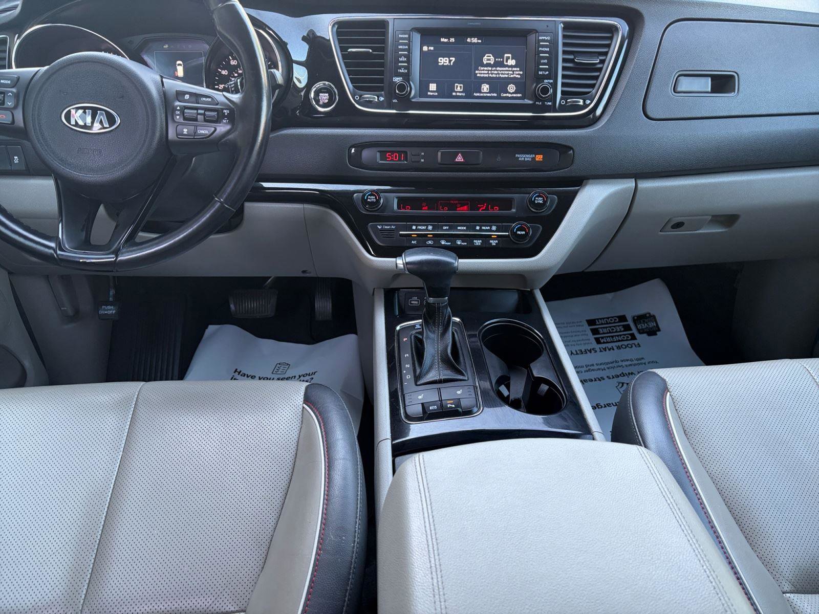 Used 2018 Kia Sedona EX image 11