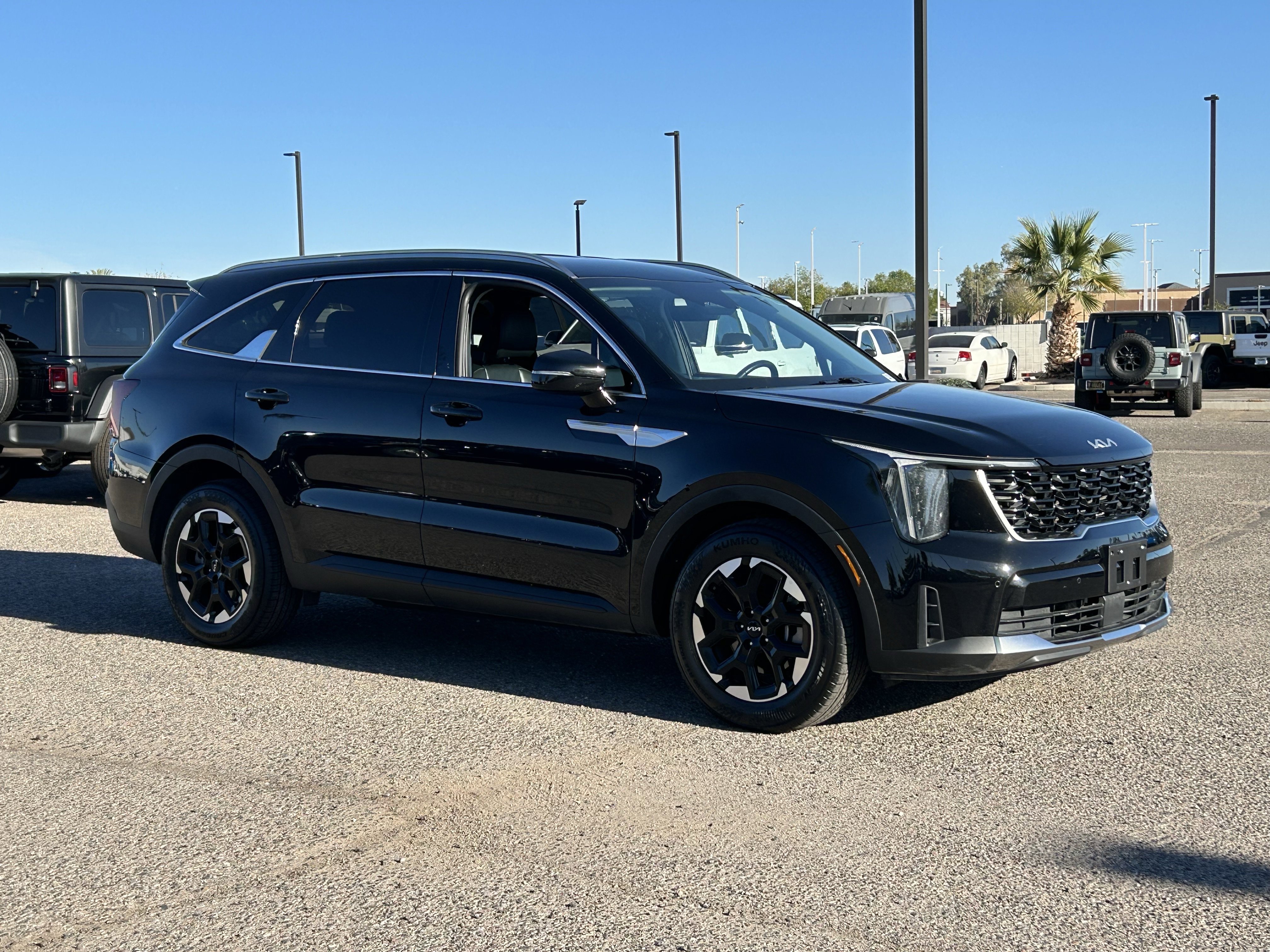 Certified 2024 Kia Sorento S image 7