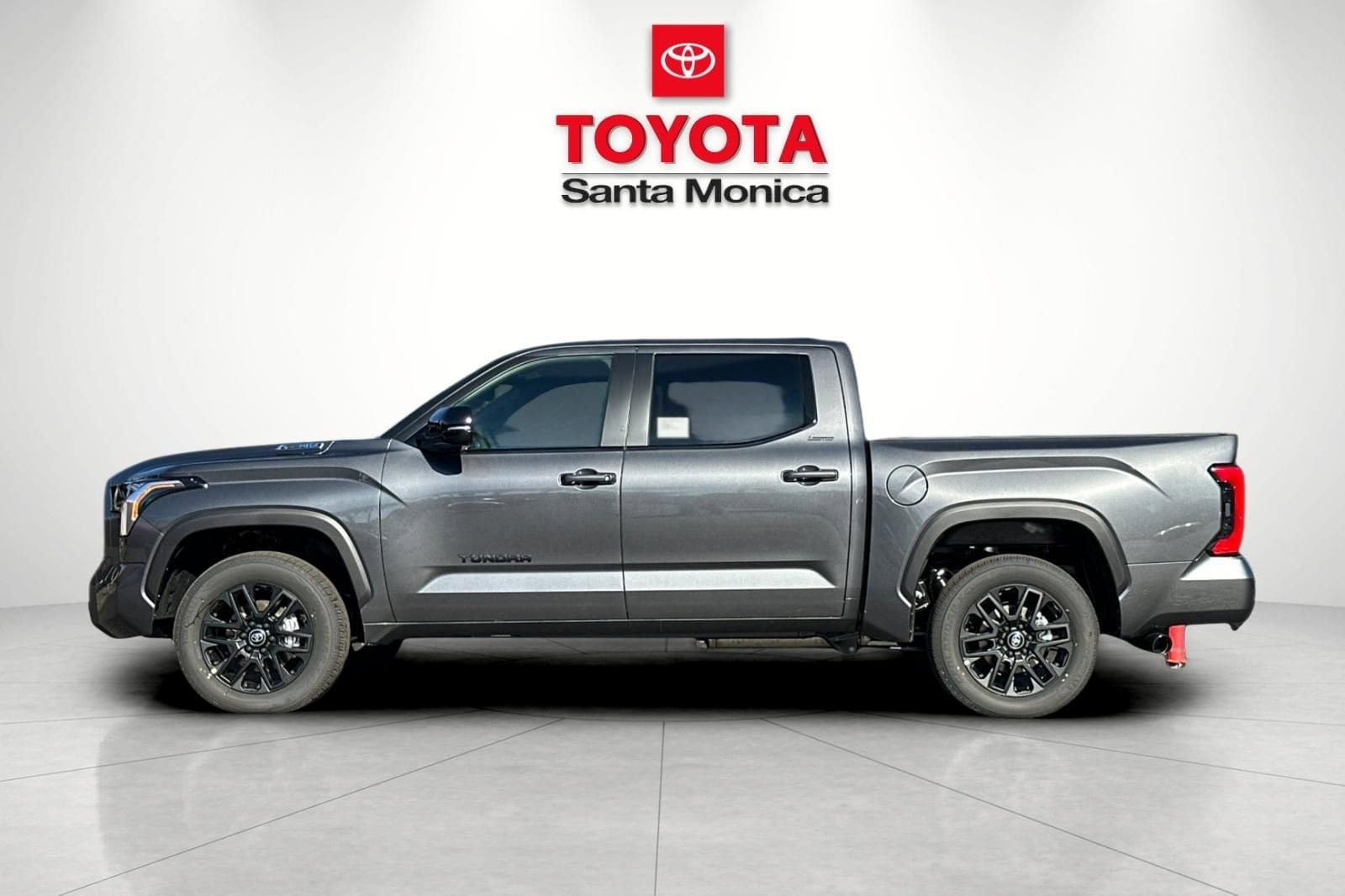 New 2026 Toyota Tundra Limited AWD/4WD image 8