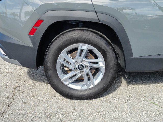 Certified 2026 Hyundai Tucson SE FWD image 5