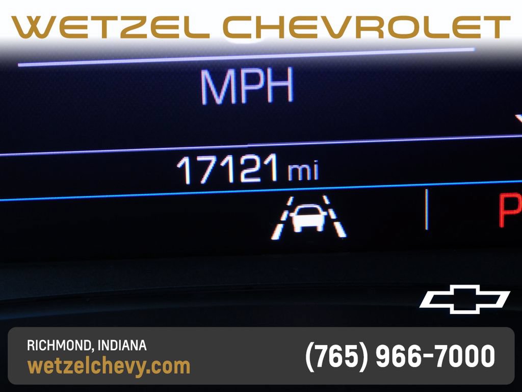 Used 2023 GMC Terrain SLE w/ Driver Convenience Package FWD image 32