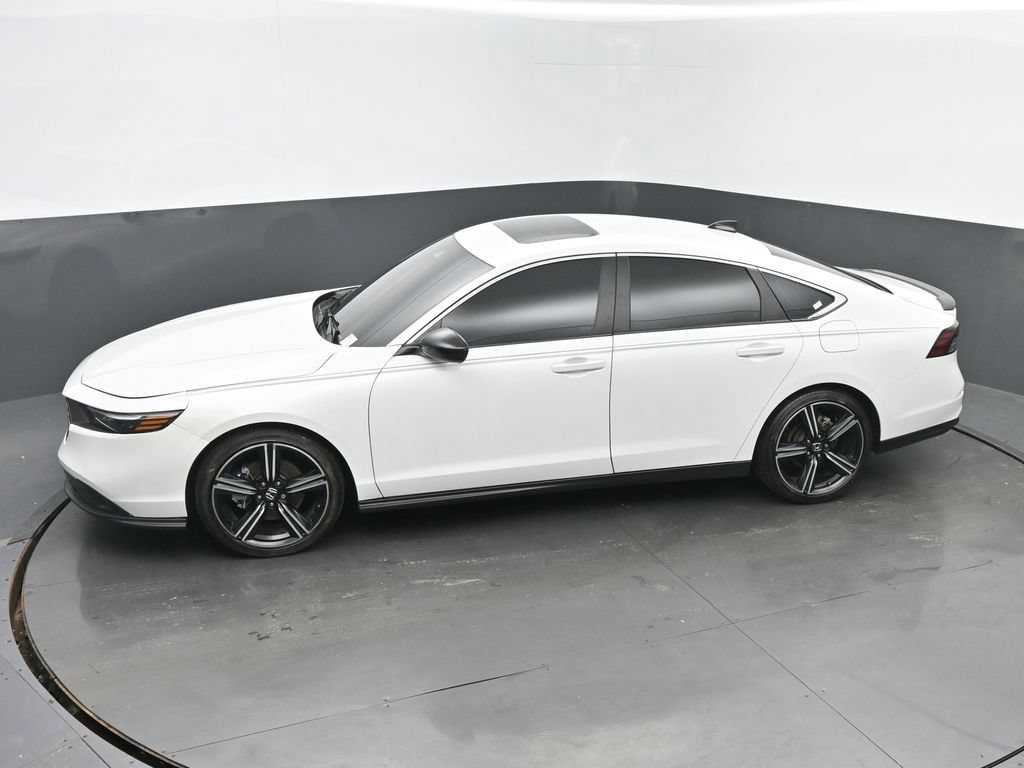 Used 2023 Honda Accord Sport image 38