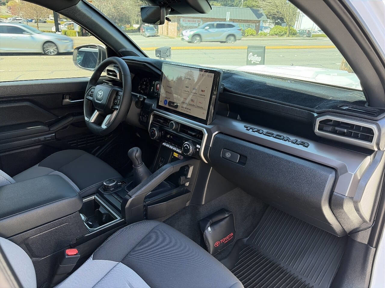 Used 2024 Toyota Tacoma TRD Sport w/ TRD Sport Upgrade Package AWD/4WD image 21