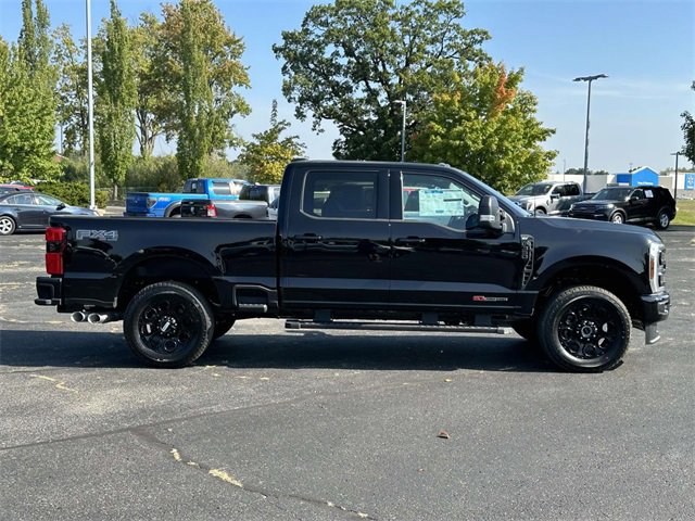 New 2026 Ford F350 XLT image 2