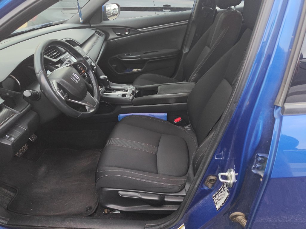 Used 2017 Honda Civic Sport image 6