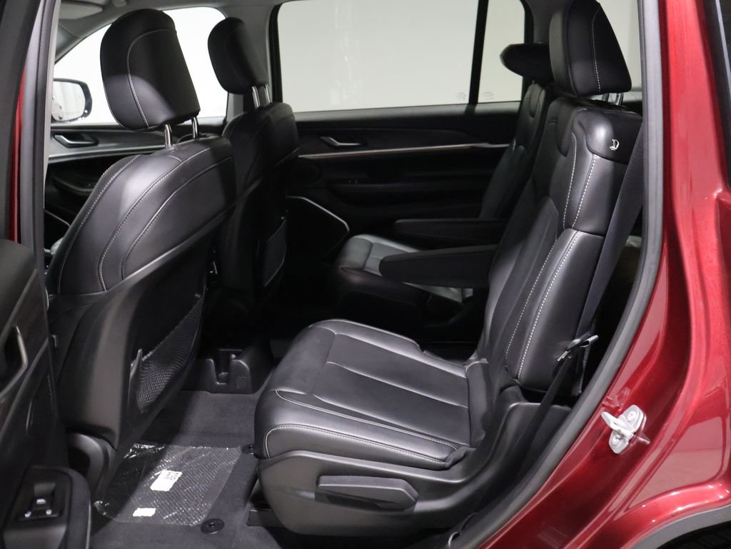 Used 2022 Jeep Grand Cherokee L Limited image 19