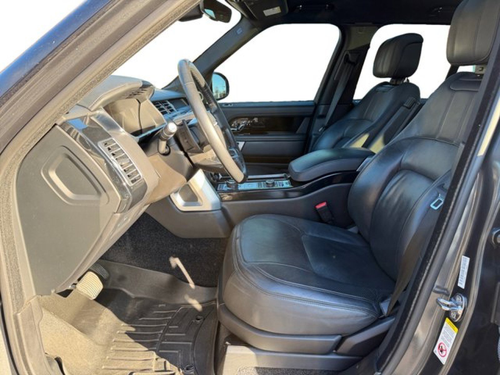 Used 2020 Land Rover Range Rover HSE image 10