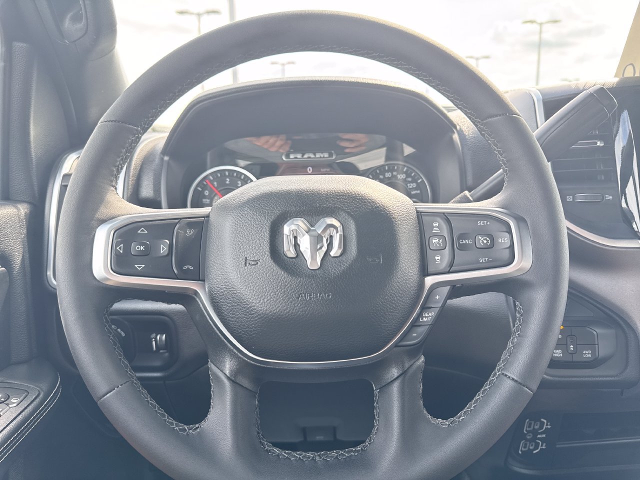 Used 2025 RAM 5500 4x4 Crew Cab image 18