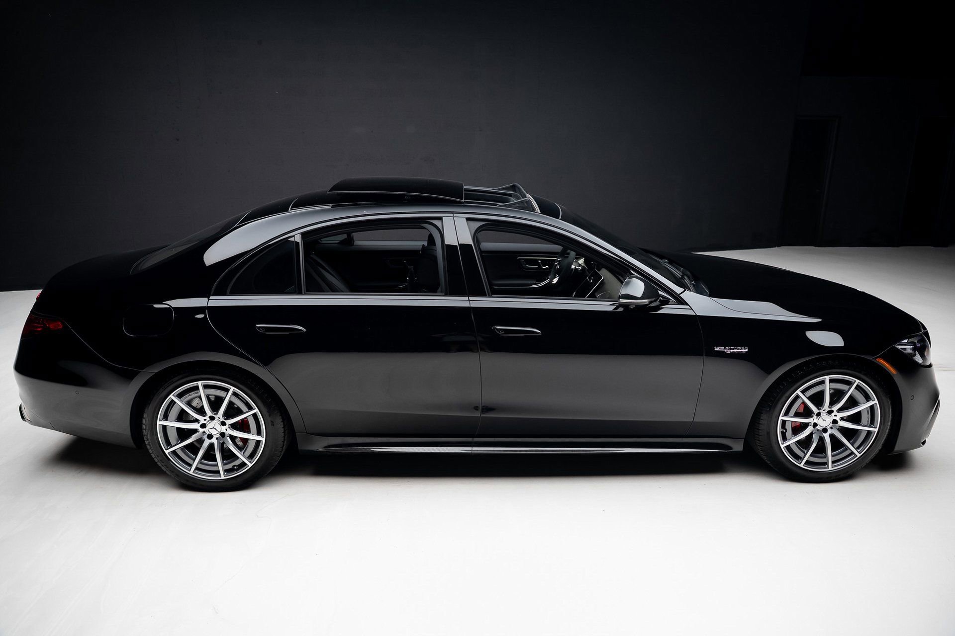 Used 2025 Mercedes-Benz S 63 AMG S image 38