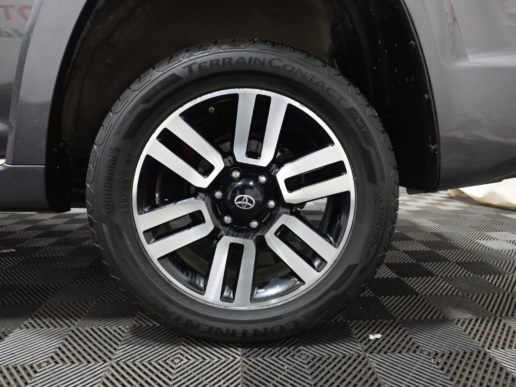 Used 2016 Toyota 4Runner Limited image 31