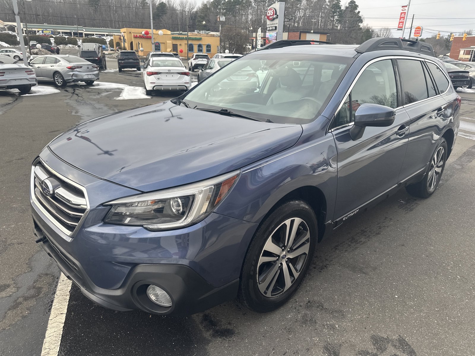 Used 2018 Subaru Outback 2.5i Limited AWD/4WD image 4