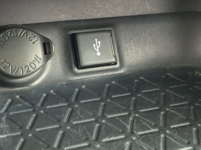 Certified 2022 Toyota RAV4 XLE Premium AWD/4WD image 22