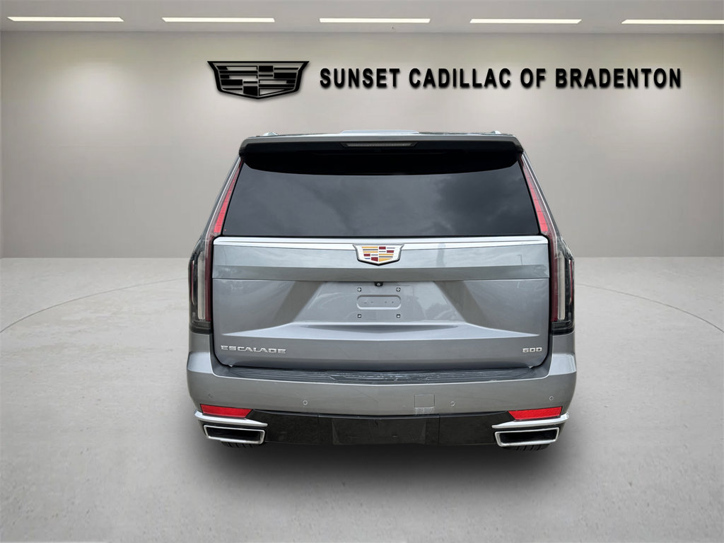 Used 2022 Cadillac Escalade ESV Luxury AWD/4WD image 4