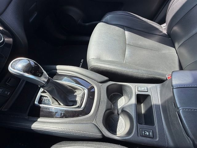 Used 2017 Nissan Rogue SL w/ SL Premium Package image 25