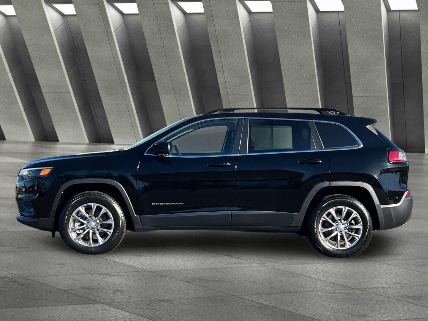 Used 2022 Jeep Cherokee Latitude Lux w/ Sun & Sound Group image 7