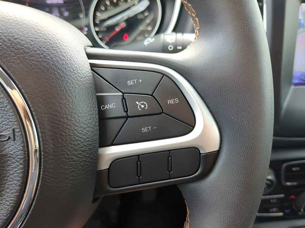 Used 2021 Jeep Compass Latitude w/ Sun and Sound Group image 30