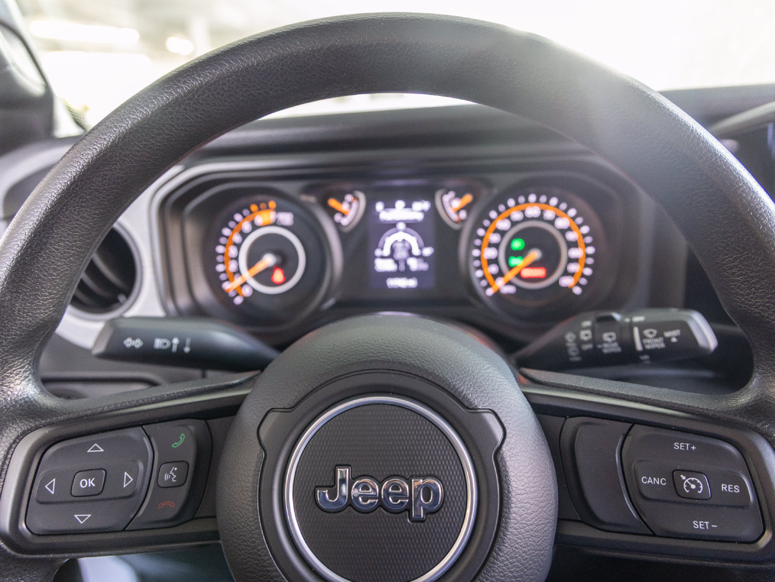 Used 2025 Jeep Wrangler Unlimited Sport AWD/4WD image 19
