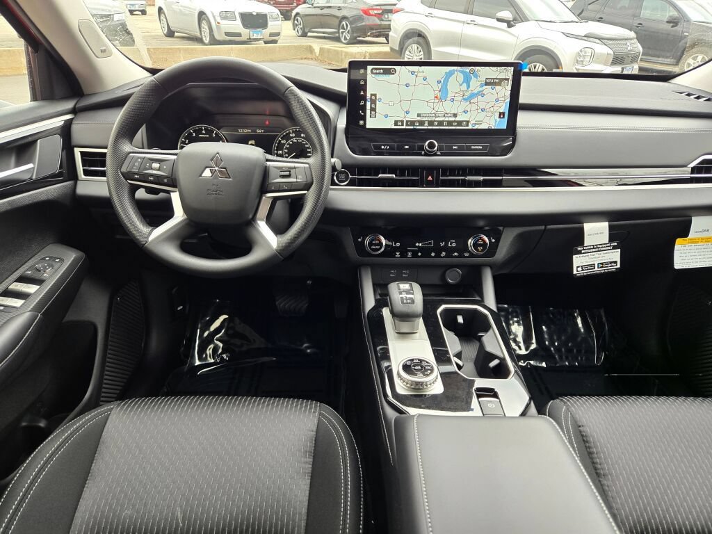 New 2026 Mitsubishi Outlander ES AWD/4WD image 12