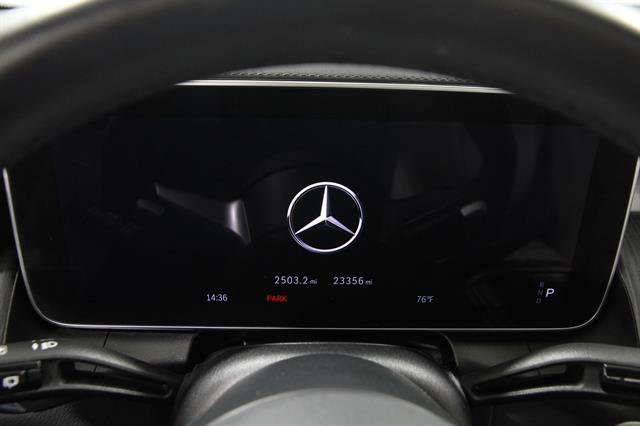 Used 2025 Mercedes-Benz GLC 300 4MATIC image 8
