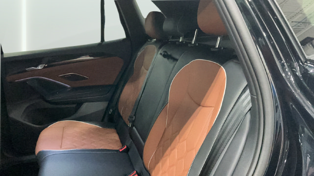 New 2026 Volkswagen Tiguan SEL R-Line AWD/4WD image 17