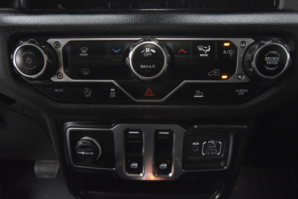 Used 2024 Jeep Wrangler Sport AWD/4WD image 33