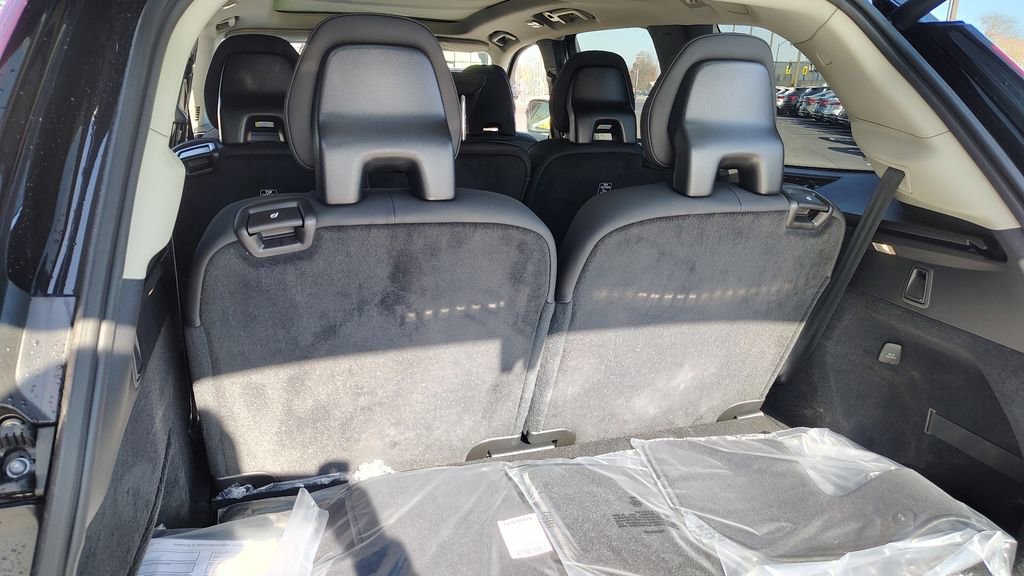 New 2026 Volvo XC90 B6 Plus image 33