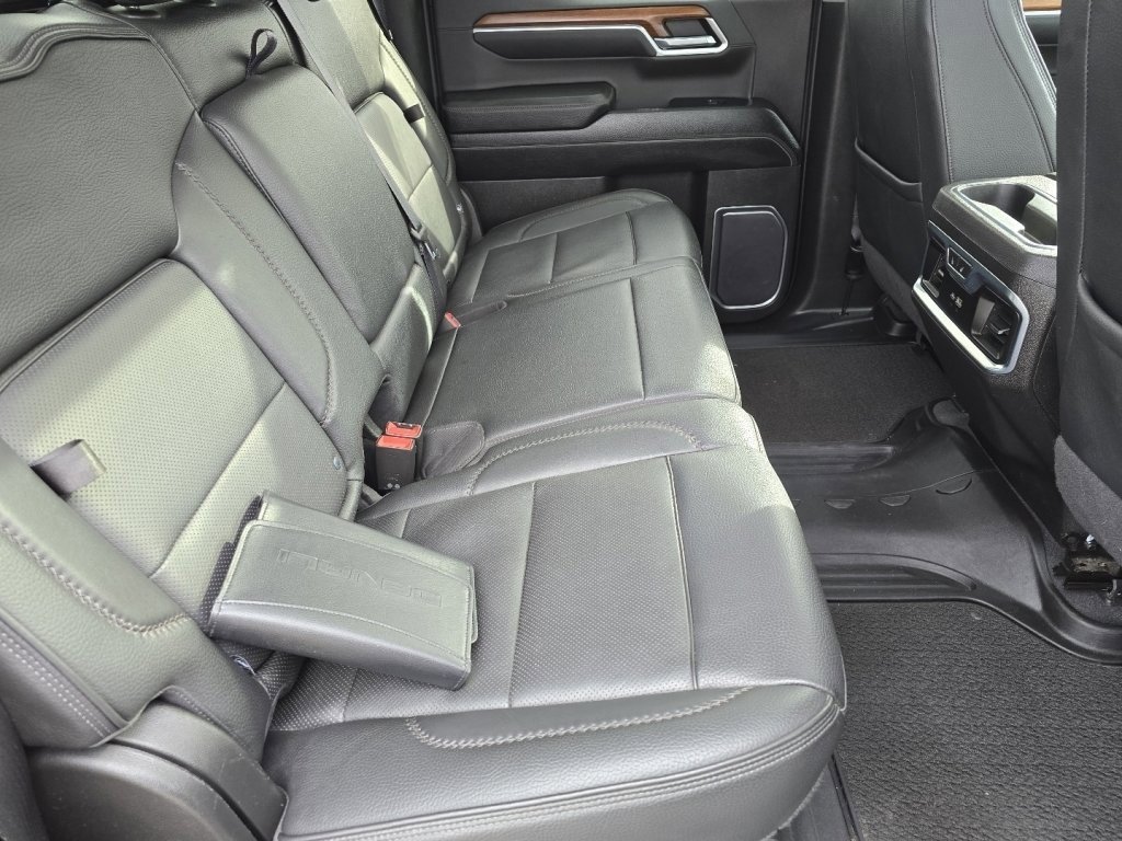 Used 2022 GMC Sierra 1500 Denali w/ Denali Reserve Package image 17