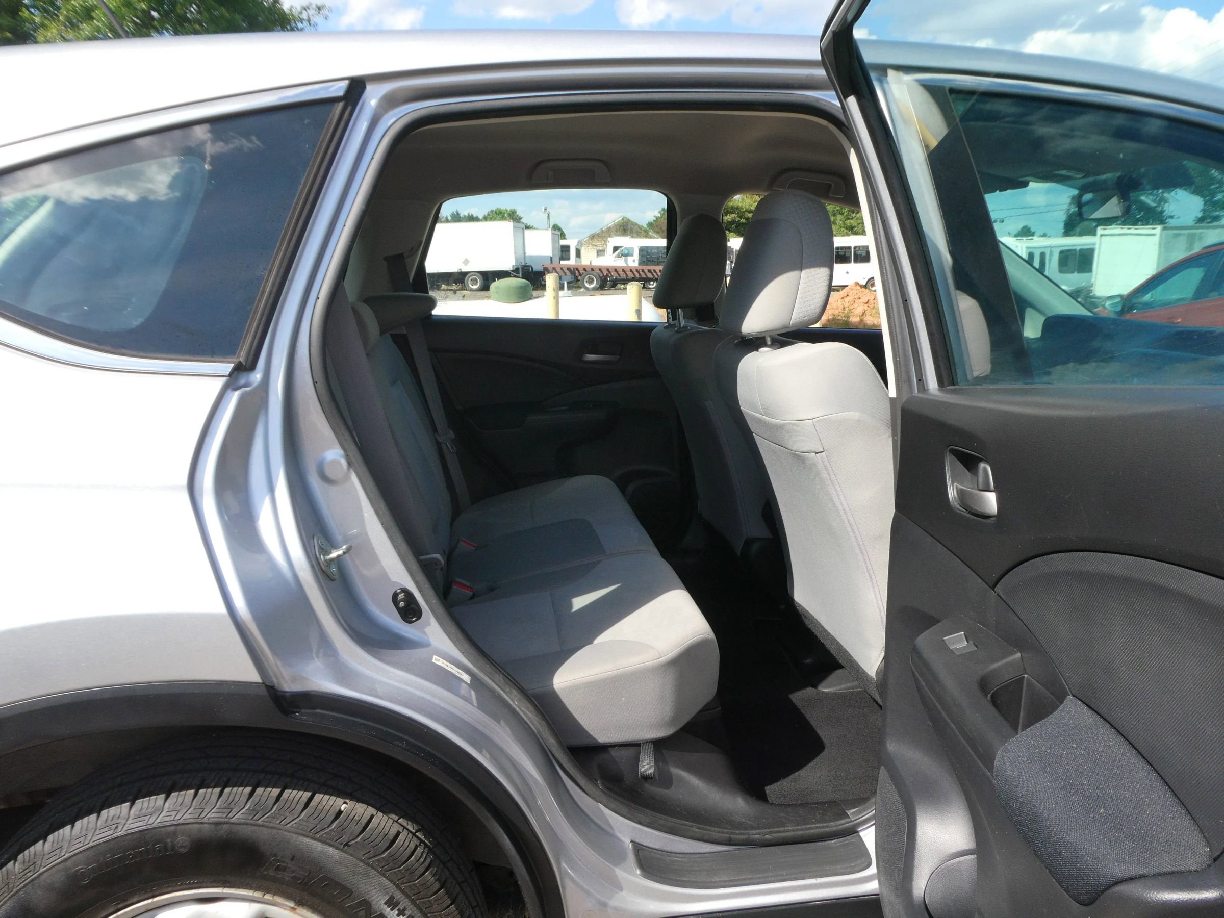 Used 2015 Honda CR-V LX image 25