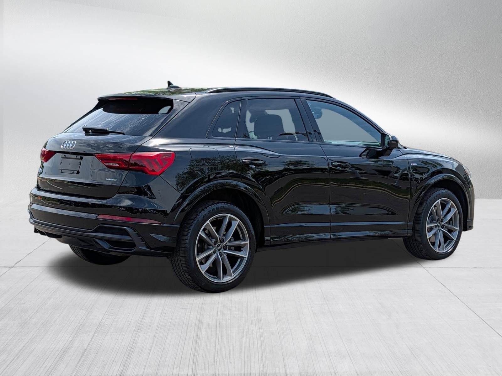 Used 2022 Audi Q3 2.0T Premium Plus AWD/4WD image 7