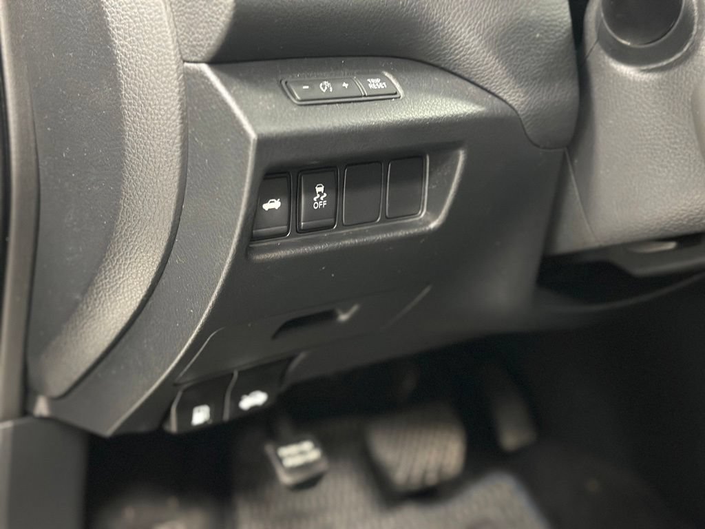 Used 2018 Nissan Altima 2.5 SR FWD image 15