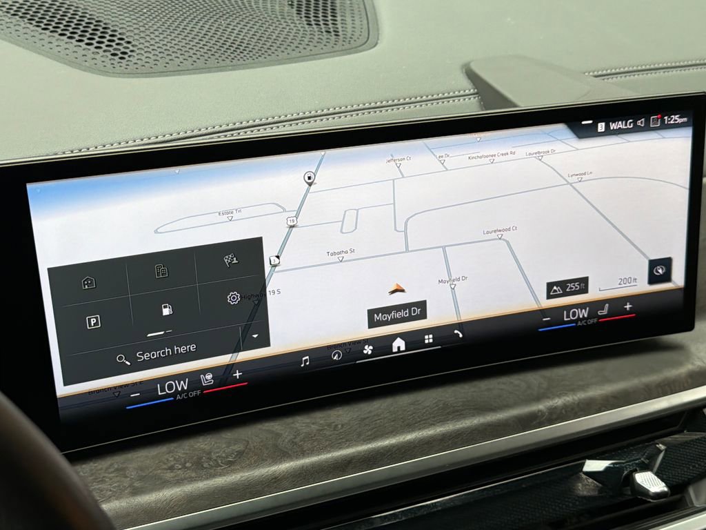 Used 2025 BMW X5 xDrive40i w/ Climate Comfort Package image 7