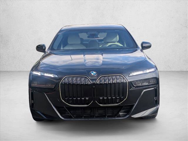 New 2026 BMW 740i xDrive w/ Executive Package image 5