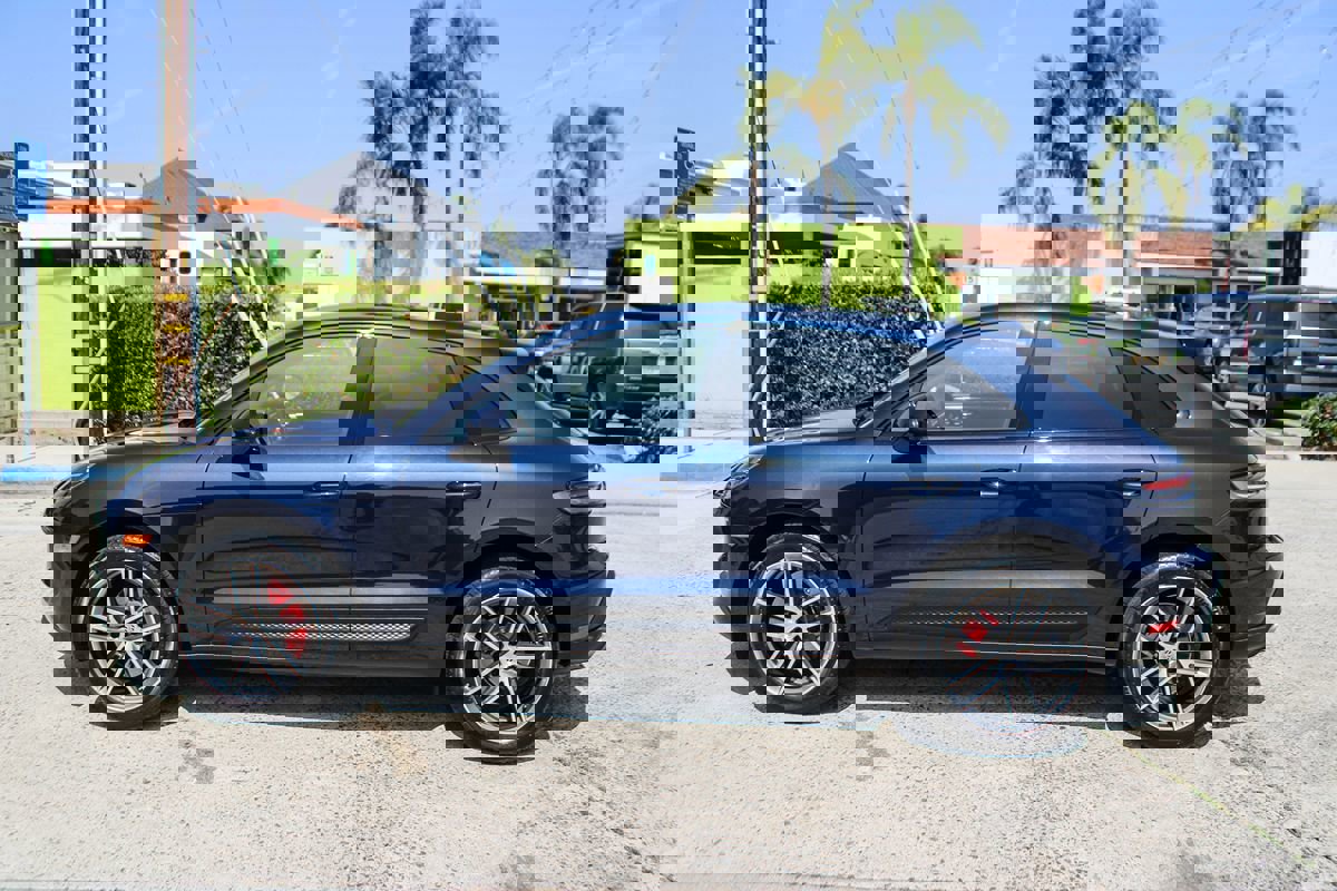 Used 2022 Porsche Macan S image 2