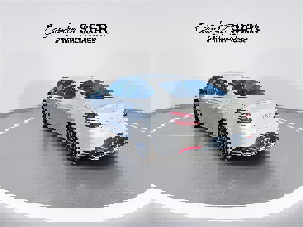 Used 2025 Genesis G70 2.5T image 5