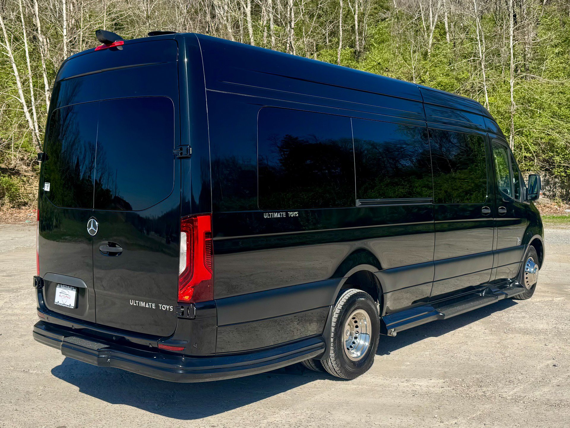 Used 2024 Mercedes-Benz Sprinter 3500 image 3