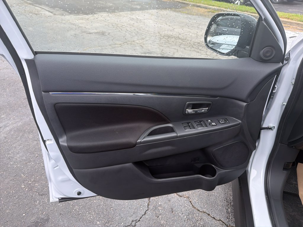 New 2027 Mitsubishi Outlander Sport ES AWD/4WD image 12